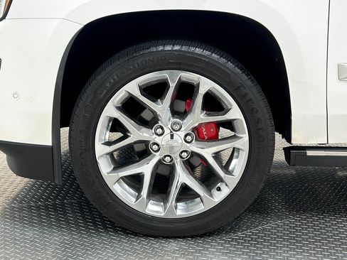 Used 2018 Cadillac Escalade Premium Luxury AWD/4WD image 44