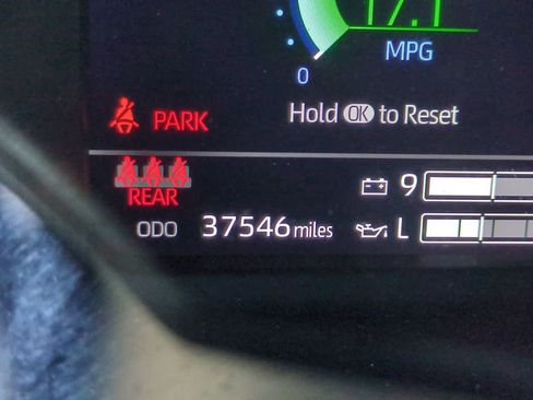 Used 2024 Toyota Tundra Limited image 25