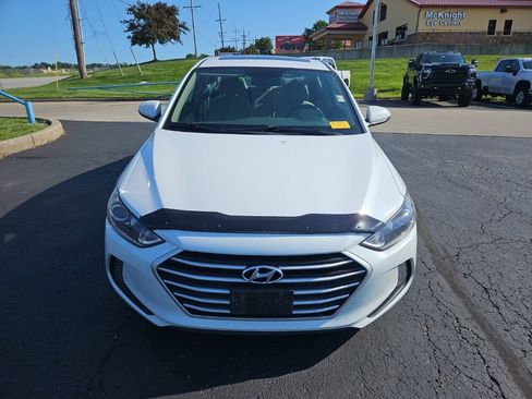 Used 2017 Hyundai Elantra Value Edition w/ Cargo Package FWD image 4