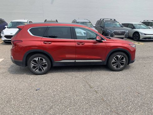 Used 2019 Hyundai Santa Fe AWD image 3