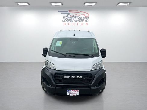 Used 2025 RAM ProMaster 2500 w/ Convenience Group FWD image 2