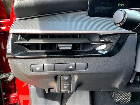 Certified 2025 Nissan Murano SV FWD image 32