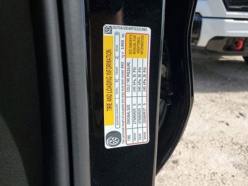 New 2026 GMC Sierra 1500 SLT AWD/4WD image 34