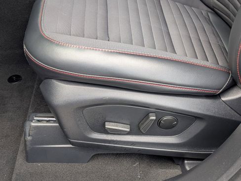 Used 2025 Ford Explorer ST-Line w/ Premium Package RWD image 22
