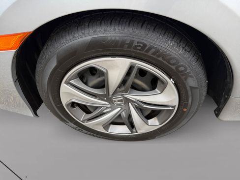 Used 2020 Honda Civic LX image 9