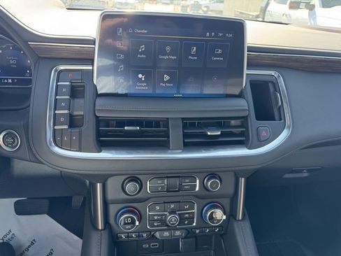 Used 2024 Chevrolet Suburban High Country w/ Advanced Technology Package image 27