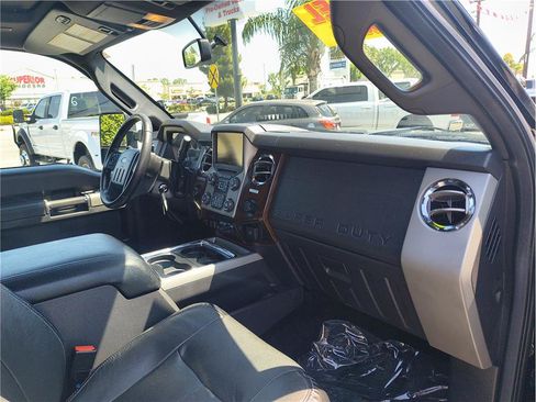 Used 2016 Ford F350 Lariat w/ Lariat Ultimate Package AWD/4WD image 13