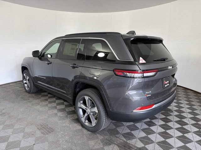 New 2026 Jeep Grand Cherokee Limited w/ Trailer Tow Package AWD/4WD image 7