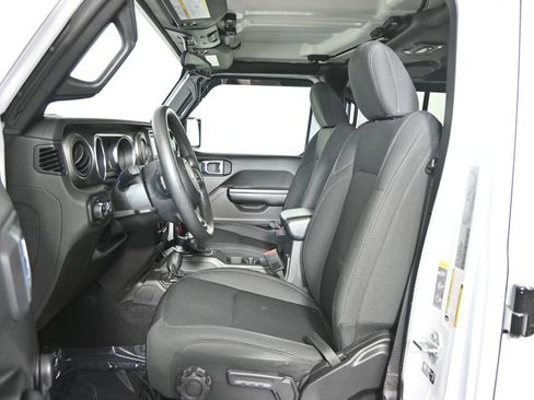 Used 2021 Jeep Gladiator Sport w/ Trailer Tow Package image 19