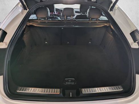Used 2019 Mercedes-Benz GLC 300 4MATIC Coupe image 7