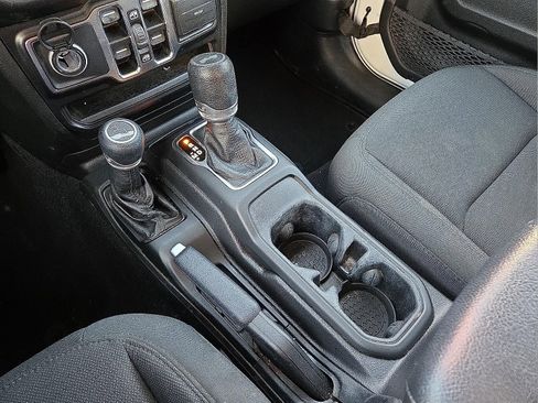 Used 2021 Jeep Wrangler Unlimited Sport image 25