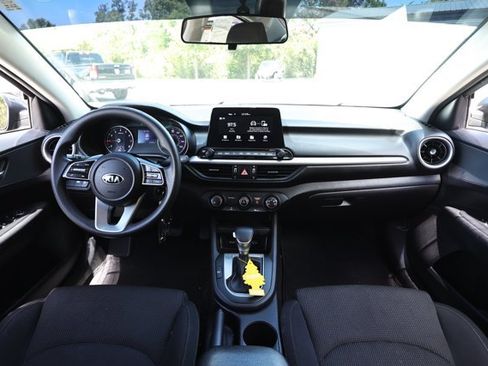 Used 2021 Kia Forte LXS FWD image 28