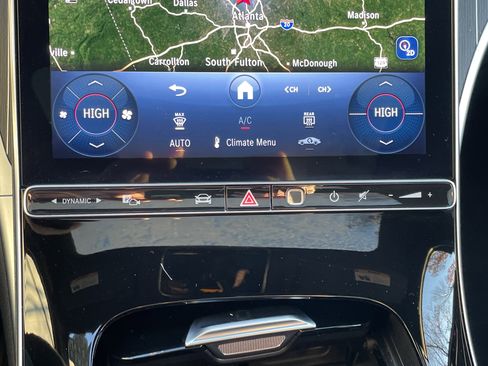 Certified 2025 Mercedes-Benz C 300 4MATIC Sedan image 34