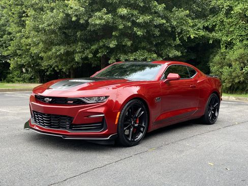 Used 2024 Chevrolet Camaro SS RWD image 5