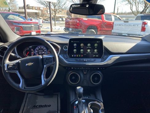 Used 2023 Chevrolet Blazer Premier w/ Enhanced Convenience Package image 11