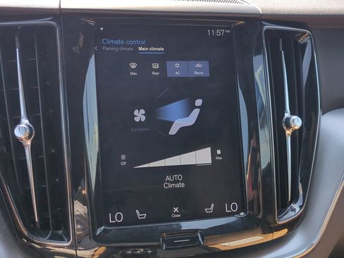Used 2019 Volvo XC60 T5 Momentum w/ Multimedia Package AWD/4WD image 24