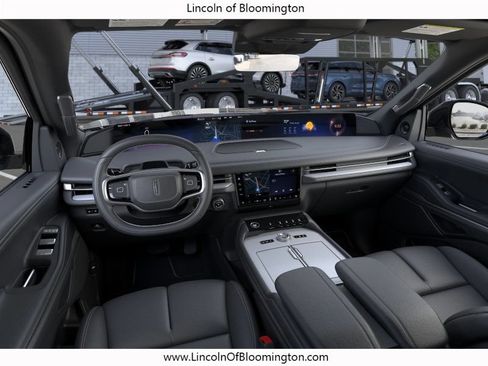New 2026 Lincoln Navigator Reserve w/ Jet Appearance Package AWD/4WD image 12