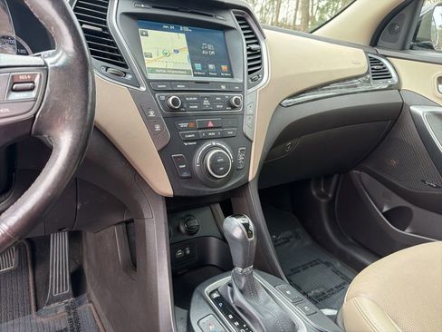 Used 2017 Hyundai Santa Fe Sport w/ 2.4L Tech Package 04 image 18