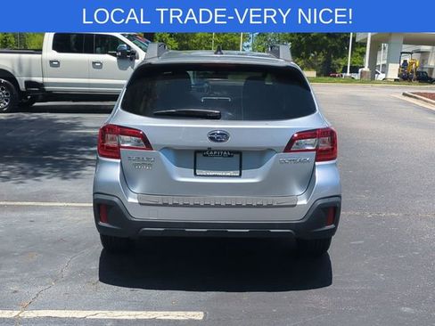 Used 2018 Subaru Outback 2.5i Premium AWD/4WD image 4