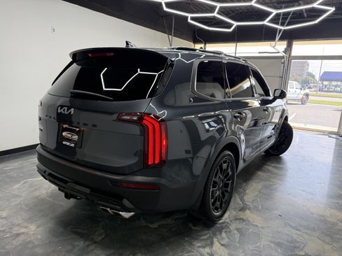 Used 2022 Kia Telluride SX w/ SX Prestige Package AWD/4WD image 5
