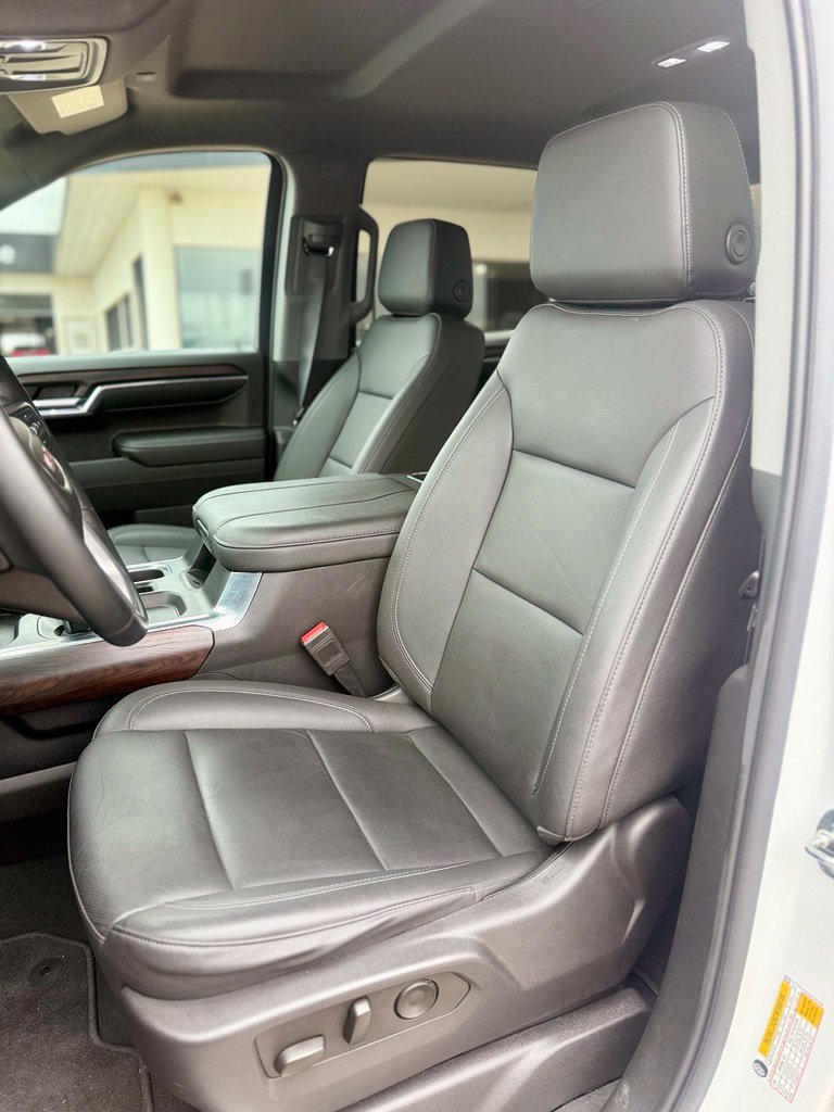 Used 2023 GMC Sierra 1500 SLT AWD/4WD image 10