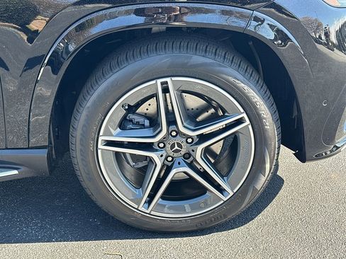 New 2026 Mercedes-Benz GLS 450 4MATIC image 13