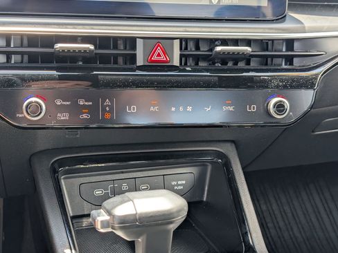 Certified 2025 Kia K5 GT-Line AWD/4WD image 21