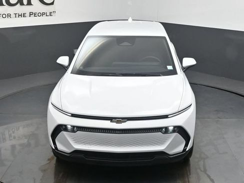 New 2026 Chevrolet Equinox EV LT FWD image 37