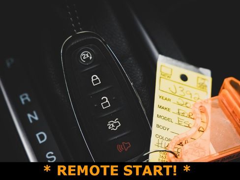 Used 2017 Ford Escape Titanium image 8