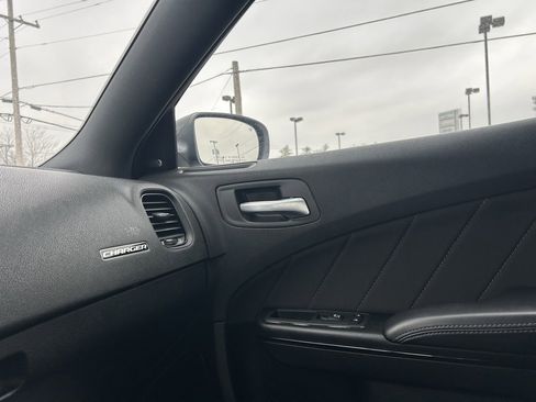 Used 2023 Dodge Charger SXT w/ Blacktop Package image 23