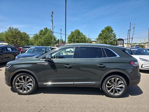 Used 2023 Lincoln Nautilus Reserve AWD/4WD image 5