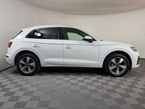Certified 2023 Audi Q5 2.0T Premium w/ Convenience Package AWD/4WD image 8