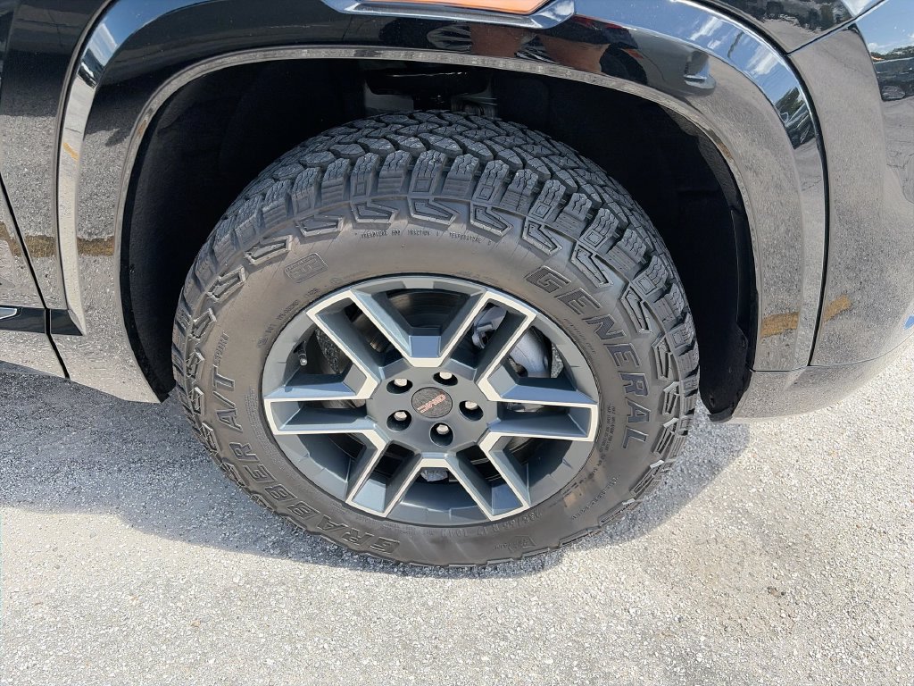 New 2027 GMC Terrain AT4 w/ Convenience Package III AWD/4WD image 34