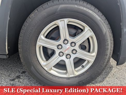 Used 2019 GMC Acadia SLE image 9