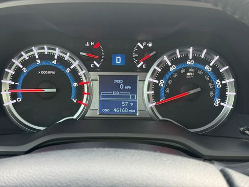 Used 2019 Toyota 4Runner SR5 Premium AWD/4WD image 24