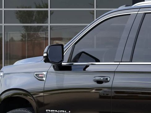 New 2026 GMC Yukon XL Denali w/ Denali Reserve Package AWD/4WD image 12