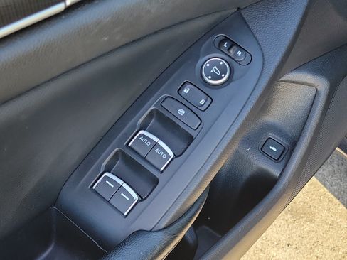 Used 2018 Honda Accord Sport image 14