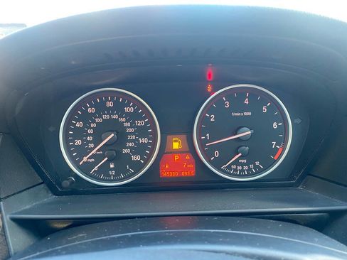 Used 2010 BMW 535i xDrive Wagon AWD/4WD image 28