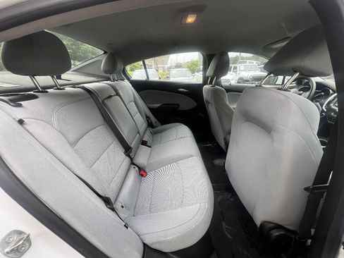 Used 2019 Chevrolet Cruze LT FWD image 11