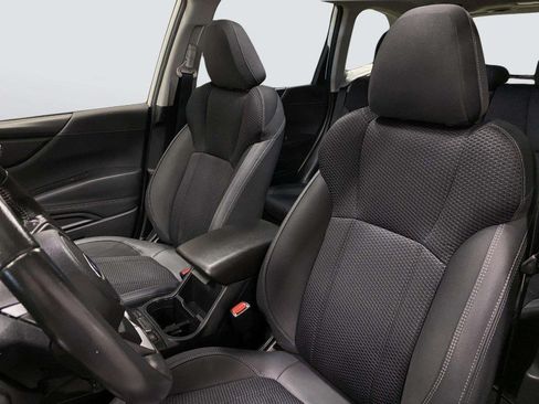 Used 2023 Subaru Forester Premium AWD/4WD image 29