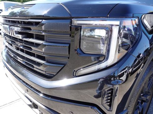 Used 2024 GMC Sierra 1500 Elevation image 54