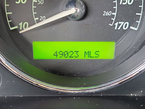 Used 2004 Jaguar XJ8 image 26