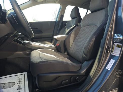 Used 2024 Subaru Crosstrek 2.0i Premium AWD/4WD image 9