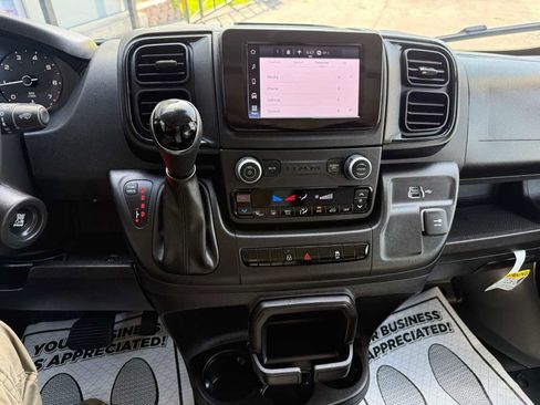 Used 2026 RAM ProMaster 2500 w/ Convenience Group FWD image 11
