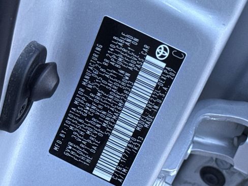 Used 2021 Toyota Corolla LE FWD image 27