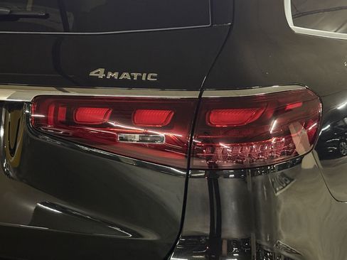 New 2026 Mercedes-Benz GLS 450 4MATIC image 26