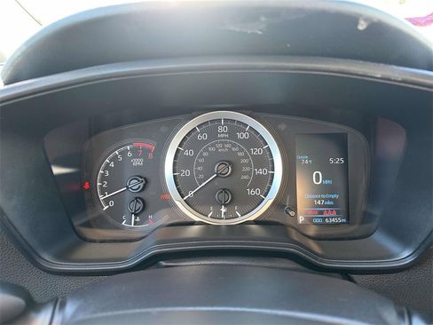 Used 2022 Toyota Corolla LE image 14