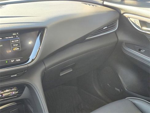 Used 2023 Buick Envision Avenir image 18