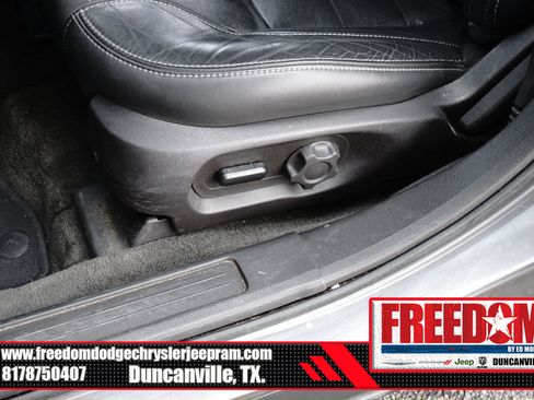 Used 2014 Ford Taurus SEL w/ Equipment Group 201A image 24