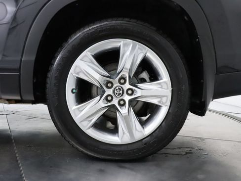 Used 2018 Toyota Highlander Limited w/ Protection Package #3 AWD/4WD image 45
